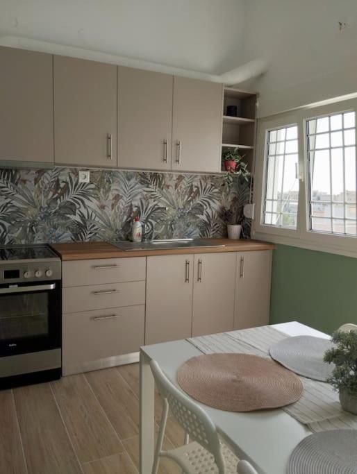 Vicky'S Central Apartment Corinth Luaran gambar