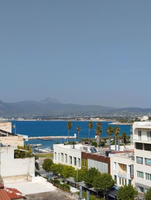 Vicky'S Central Apartment Corinth Luaran gambar